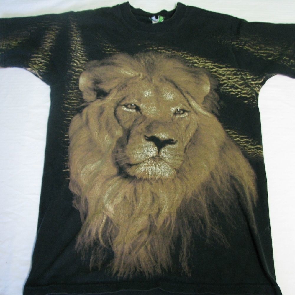 Vintage All-Over Lion Graphic T-Shirt, M